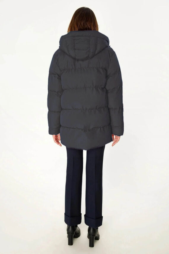 İçi Astarlı Su ve Rüzgar Geçirmez Cepli Kapüşonlu Kadın Mont - 6