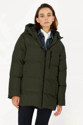 İçi Astarlı Su ve Rüzgar Geçirmez Cepli Kapüşonlu Kadın Mont - 7