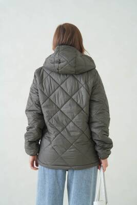 D1fference İçi Astarlı Cepli Kapüşonlu Jel Elyaflı Su ve Rügar Geçirmez Kadın Kışlık Mont - 5