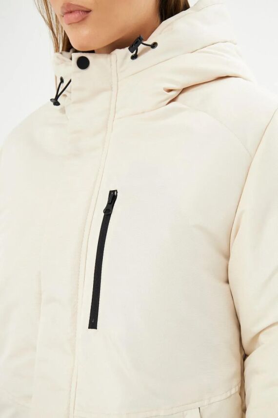 İçi Astarlı Su ve Rüzgar Geçirmez Cepli Kapüşonlu Kadın Mont - 24