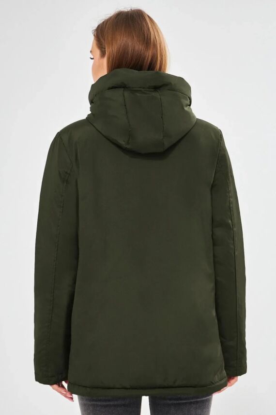 İçi Astarlı Su ve Rüzgar Geçirmez Cepli Kapüşonlu Kadın Mont - 6