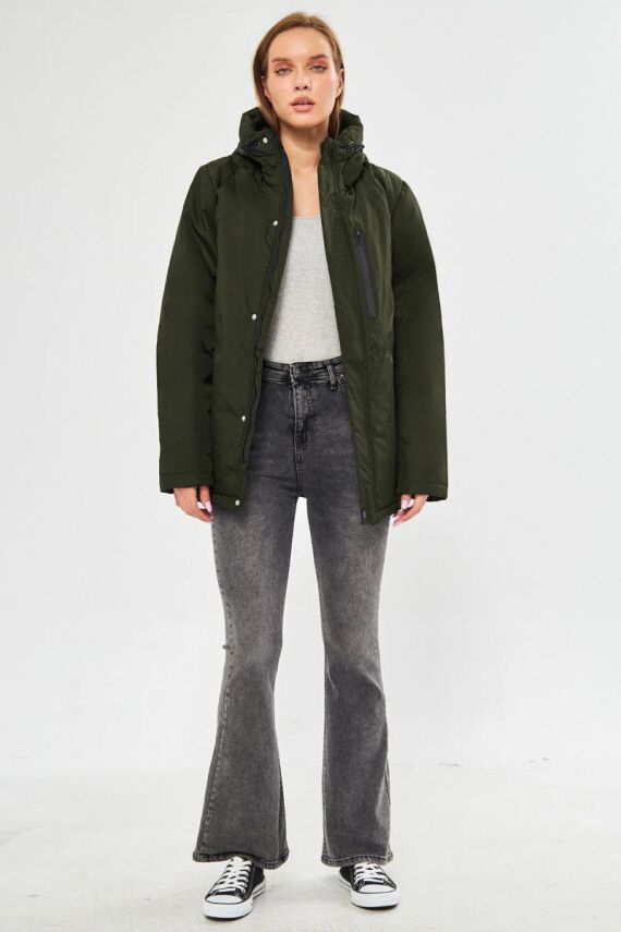 İçi Astarlı Su ve Rüzgar Geçirmez Cepli Kapüşonlu Kadın Mont - 4