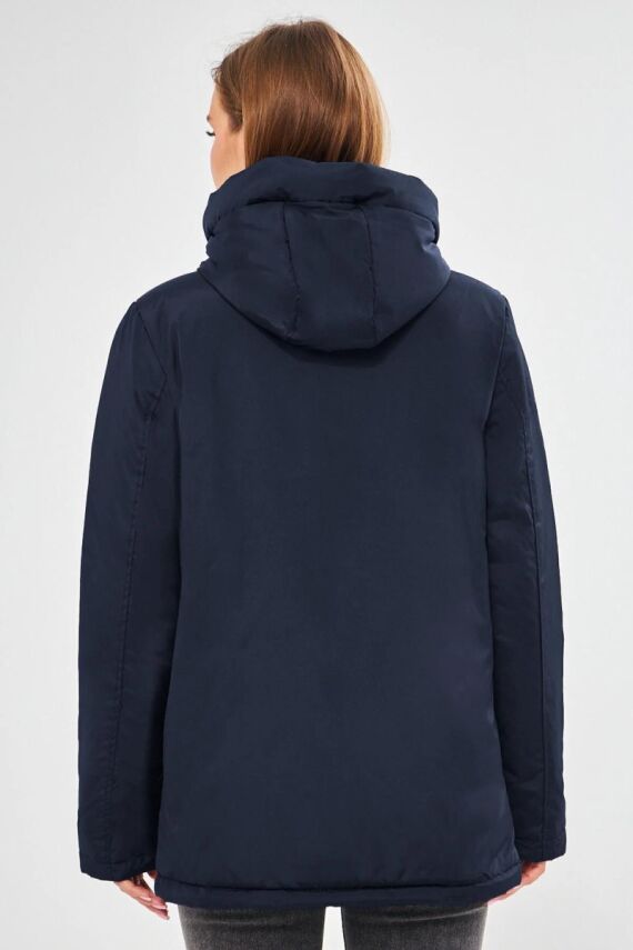 İçi Astarlı Su ve Rüzgar Geçirmez Cepli Kapüşonlu Kadın Mont - 12