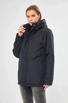 İçi Astarlı Su ve Rüzgar Geçirmez Cepli Kapüşonlu Kadın Mont - 14