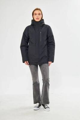 İçi Astarlı Su ve Rüzgar Geçirmez Cepli Kapüşonlu Kadın Mont - 15