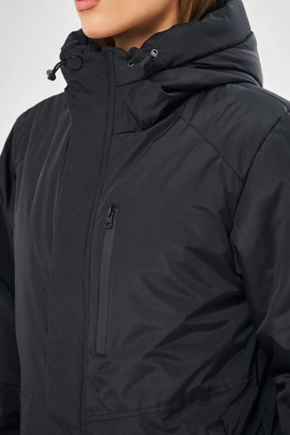 İçi Astarlı Su ve Rüzgar Geçirmez Cepli Kapüşonlu Kadın Mont - 17