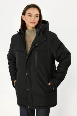 İçi Astarlı Su ve Rüzgar Geçirmez Cepli Kapüşonlu Kadın Mont - 13