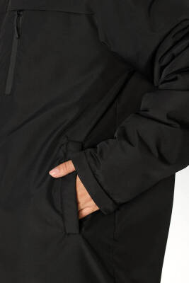 İçi Astarlı Su ve Rüzgar Geçirmez Cepli Kapüşonlu Kadın Mont - 17