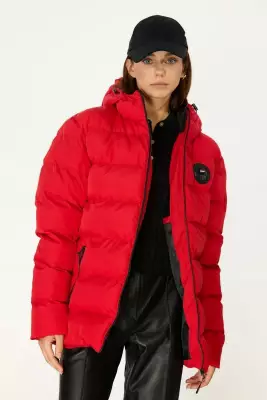 D1fference İçi Astarlı Cepli Kapüşonlu Jel Elyaflı Su ve Rügar Geçirmez Kadın Kışlık Mont - 13