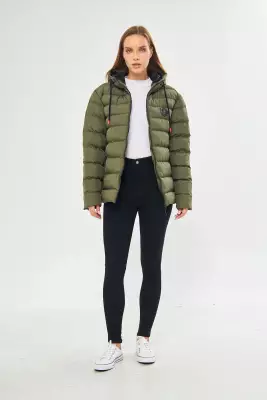 D1fference İçi Astarlı Cepli Kapüşonlu Jel Elyaflı Su ve Rügar Geçirmez Kadın Kışlık Mont - 22