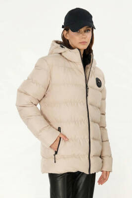 D1fference İçi Astarlı Cepli Kapüşonlu Jel Elyaflı Su ve Rügar Geçirmez Kadın Kışlık Mont - 32