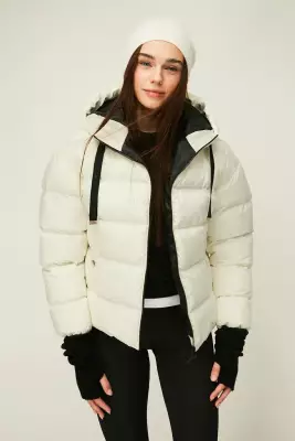 D1fference İçi Astarlı Cepli Kapüşonlu Jel Elyaf Su ve Rüzgar Geçirmez Şişme Kışlık Kadın Mont - 26