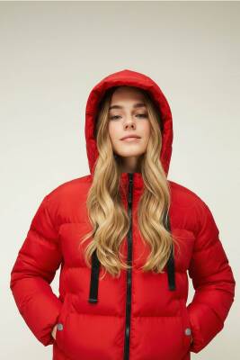 D1fference İçi Astarlı Cepli Kapüşonlu Jel Elyaflı Su ve Rügar Geçirmez Kadın Kışlık Mont - 2