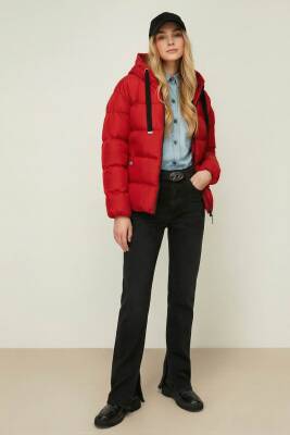 D1fference İçi Astarlı Cepli Kapüşonlu Jel Elyaflı Su ve Rügar Geçirmez Kadın Kışlık Mont - 3