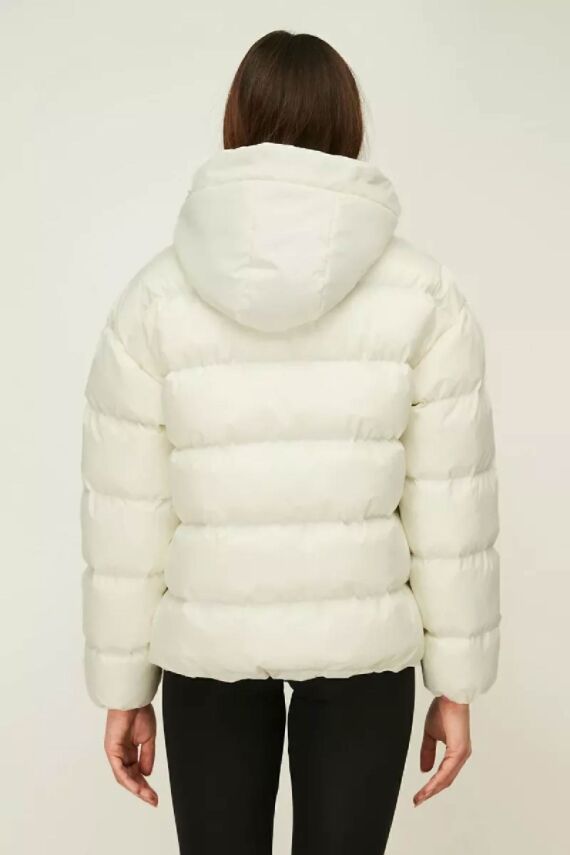 D1fference İçi Astarlı Cepli Kapüşonlu Jel Elyaflı Su ve Rügar Geçirmez Kadın Kışlık Mont - 22