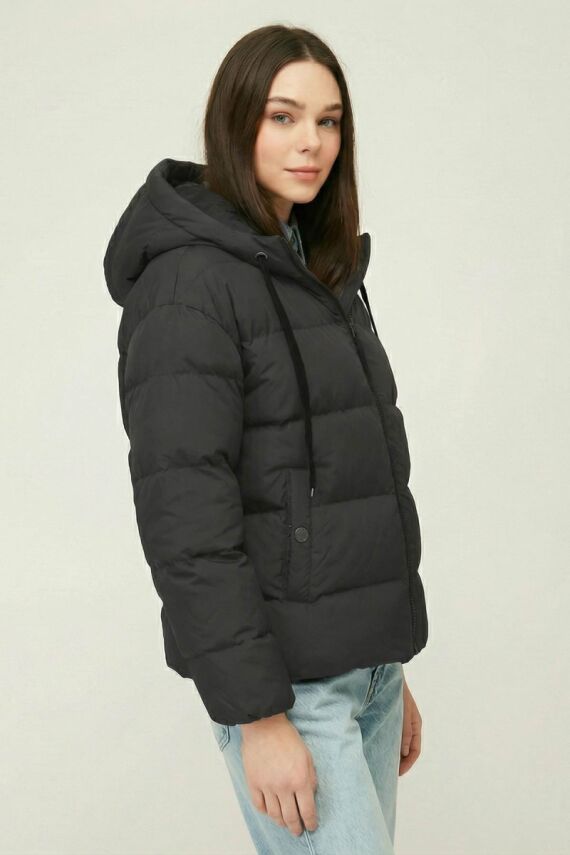 D1fference İçi Astarlı Cepli Kapüşonlu Jel Elyaflı Su ve Rügar Geçirmez Kadın Kışlık Mont - 32