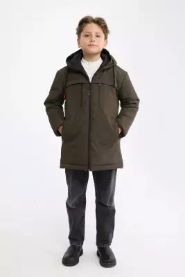 D1fference İçi Astarlı Cepli Kapüşonlu Jel Elyaflı Su ve Rügar Geçirmez Erkek Çocuk Kışlık Mont - 9