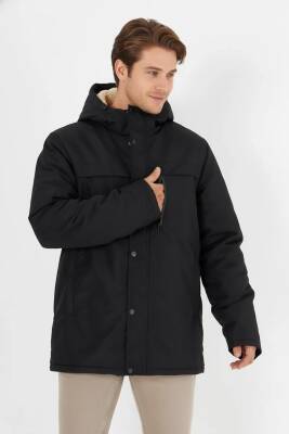 İçi Kürklü Su ve Rüzgar Geçirmez Cepli Kapüşonlu Erkek Mont - 5