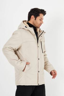 İçi Kürklü Su ve Rüzgar Geçirmez Cepli Kapüşonlu Erkek Mont - 8