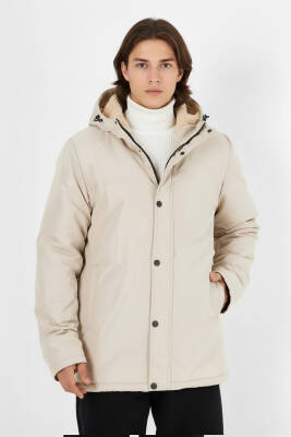 İçi Kürklü Su ve Rüzgar Geçirmez Cepli Kapüşonlu Erkek Mont - 10