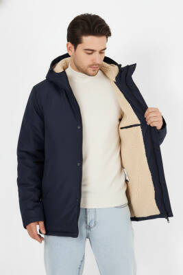 İçi Kürklü Su ve Rüzgar Geçirmez Cepli Kapüşonlu Erkek Mont - 2