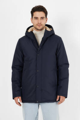 İçi Kürklü Su ve Rüzgar Geçirmez Cepli Kapüşonlu Erkek Mont