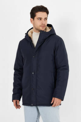 İçi Kürklü Su ve Rüzgar Geçirmez Cepli Kapüşonlu Erkek Mont - 3