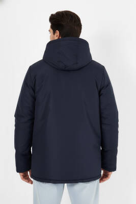 İçi Kürklü Su ve Rüzgar Geçirmez Cepli Kapüşonlu Erkek Mont - 7