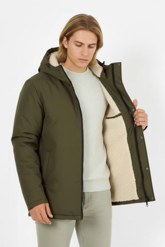 İçi Kürklü Su ve Rüzgar Geçirmez Cepli Kapüşonlu Erkek Mont - 14