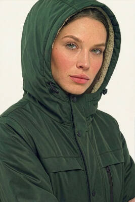 D1fference İçi Kürklü Cepli Kapüşonlu Jel Elyaflı Su ve Rügar Geçirmez Kadın Kışlık Mont - 19