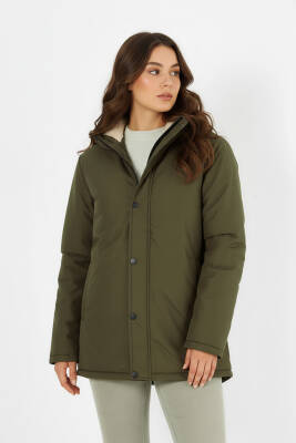 İçi Kürklü Su ve Rüzgar Geçirmez Cepli Kapüşonlu Kadın Mont - 7