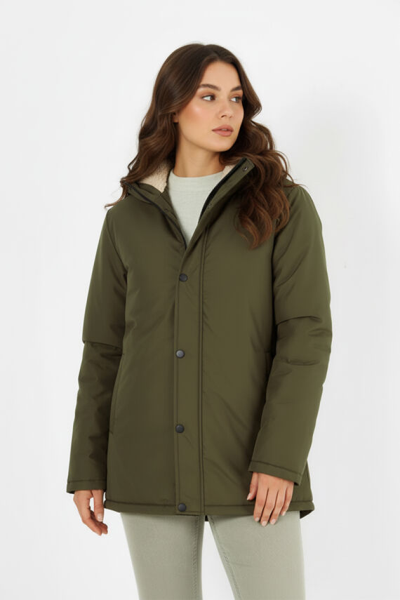 İçi Kürklü Su ve Rüzgar Geçirmez Cepli Kapüşonlu Kadın Mont - 7