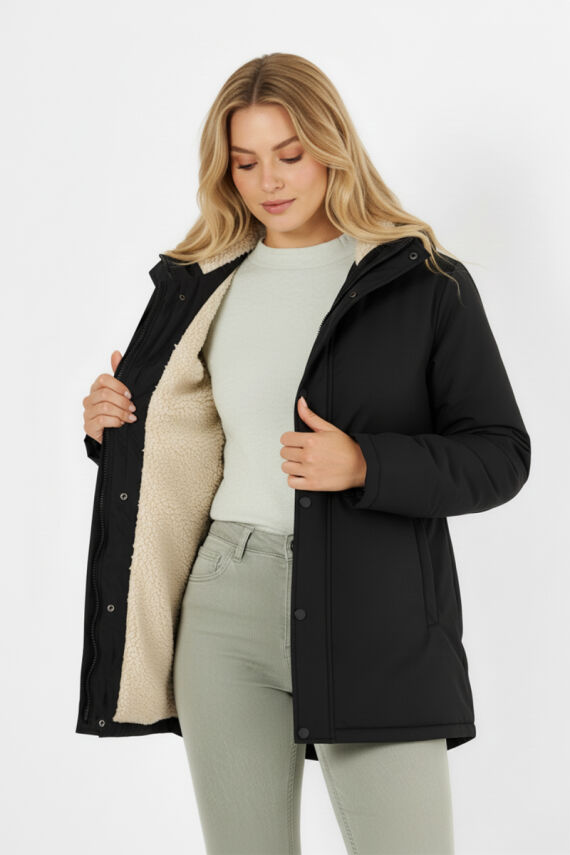 İçi Kürklü Su ve Rüzgar Geçirmez Cepli Kapüşonlu Kadın Mont - 2