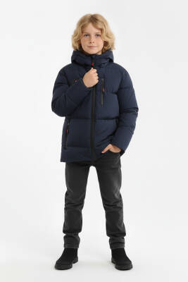 İçi Kürklü Su ve Rüzgar Geçirmez Erkek Çocuk Mont - 14