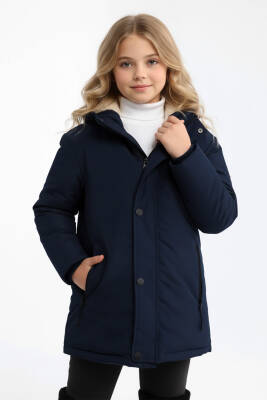 İçi Kürklü Su ve Rüzgar Geçirmez Kapüşonlu Kız Çocuk Mont